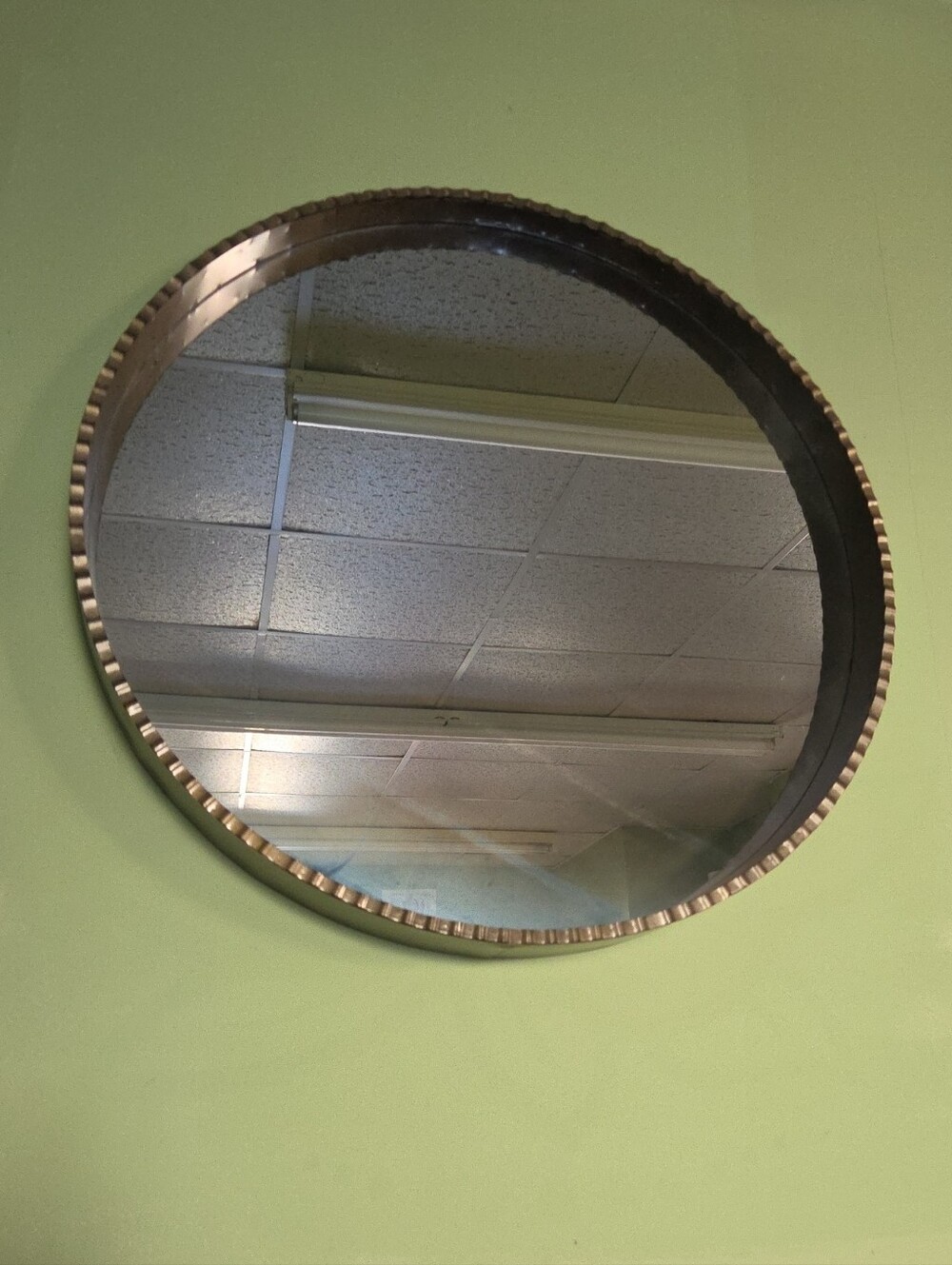 Round Ribbed Edge Wall Mirror in Pewter